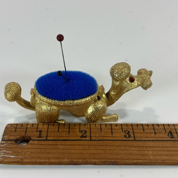 Vintage Florenza Pin Cushion Poodle Dog Sewing Bobblehead Nodder- Gold And Blue - Picture 4 of 6